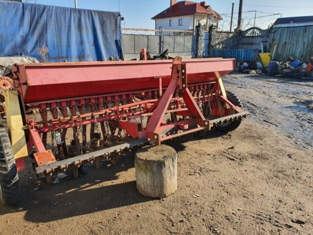 Красный СЗ 2.7, объемом двигателя 0 л и пробегом 0 тыс. км за 1300 $, фото 1 на Automoto.ua