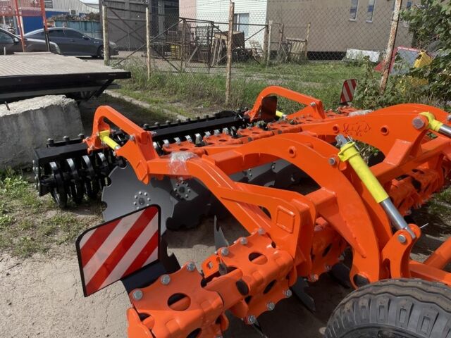 Помаранчевий Таурус 2,4, об'ємом двигуна 0 л та пробігом 0 тис. км за 268950 $, фото 6 на Automoto.ua