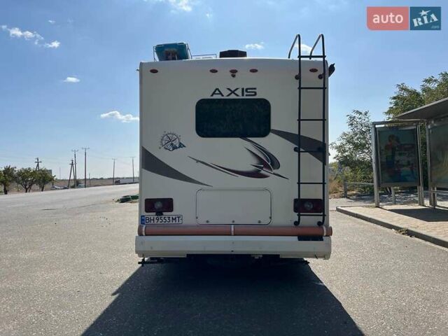 Белый Thor Axis, объемом двигателя 6.76 л и пробегом 35 тыс. км за 66500 $, фото 12 на Automoto.ua