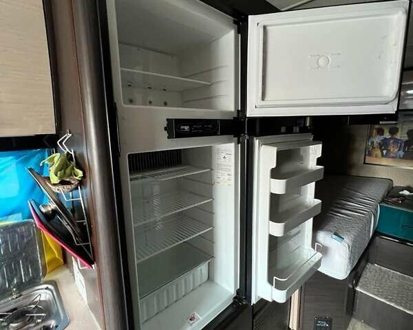 Белый Thor Axis, объемом двигателя 6.76 л и пробегом 35 тыс. км за 66500 $, фото 19 на Automoto.ua