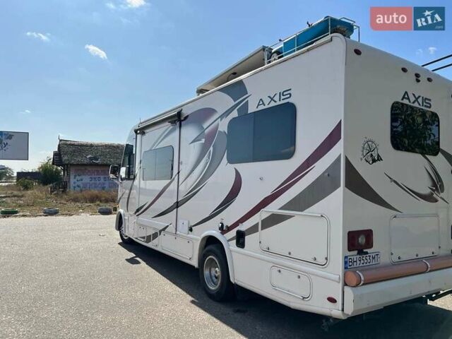 Белый Thor Axis, объемом двигателя 6.76 л и пробегом 35 тыс. км за 66500 $, фото 16 на Automoto.ua