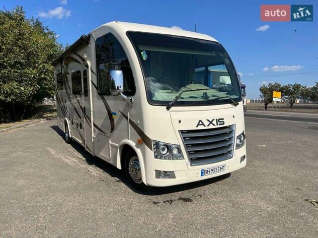 Белый Thor Axis, объемом двигателя 6.76 л и пробегом 35 тыс. км за 66500 $, фото 1 на Automoto.ua