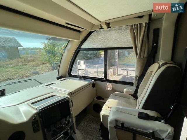 Белый Thor Axis, объемом двигателя 6.76 л и пробегом 35 тыс. км за 66500 $, фото 30 на Automoto.ua