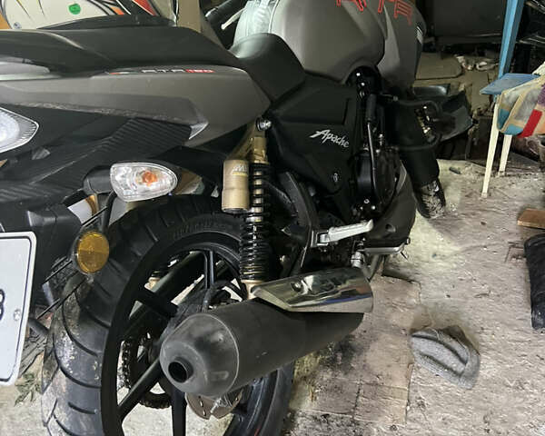 Сірий TVS Apache RTR 180, об'ємом двигуна 0.15 л та пробігом 10 тис. км за 1300 $, фото 4 на Automoto.ua