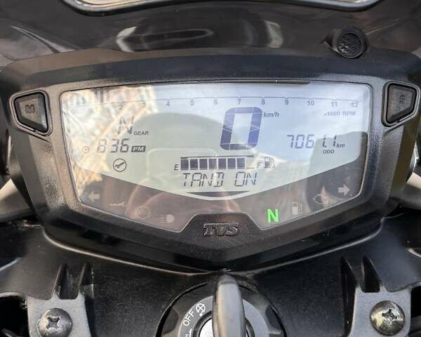 Сірий TVS Apache RTR 200, об'ємом двигуна 0.2 л та пробігом 7 тис. км за 2400 $, фото 4 на Automoto.ua