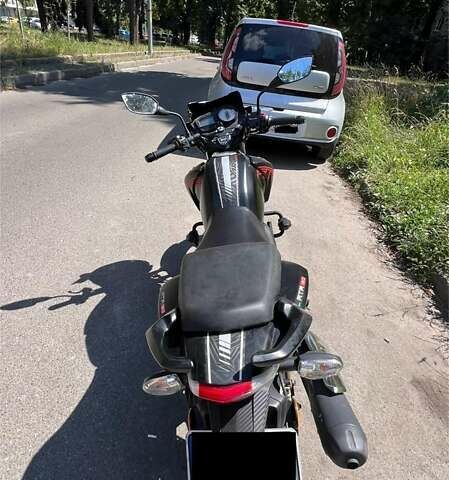 Черный TVS Star Apache RTR 180, объемом двигателя 0.18 л и пробегом 3 тыс. км за 1500 $, фото 2 на Automoto.ua