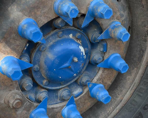 United Trailers 6017 1998 в Тернополе на Automoto.ua Белый United Trailers 6017, объемом двигателя 0 л и пробегом 900 тыс. км за 10700 $, фото 4 на Automoto.ua