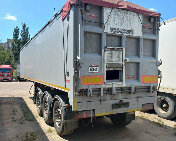 Красный United Trailers 608777, объемом двигателя 0 л и пробегом 300 тыс. км за 19500 $, фото 3 на Automoto.ua