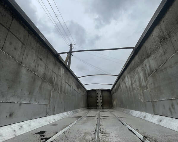 United Trailers 804277, об'ємом двигуна 2.45 л та пробігом 200 тис. км за 10600 $, фото 11 на Automoto.ua