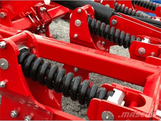 Красный Unlu Tron, объемом двигателя 0 л и пробегом 0 тыс. км за 14196 $, фото 21 на Automoto.ua