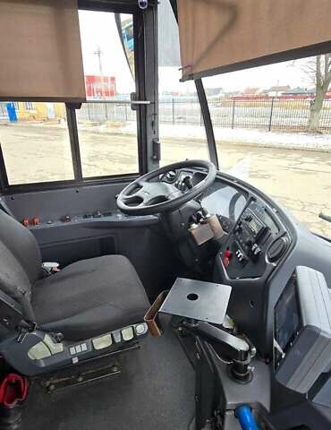 Синий VDL Ambassador, объемом двигателя 6.69 л и пробегом 700 тыс. км за 27500 $, фото 8 на Automoto.ua