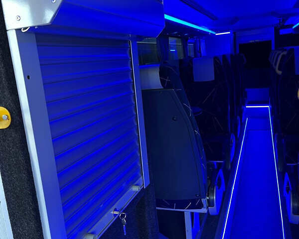 VDL Synergy 2011 у Чернівцях на Automoto.ua Синій VDL Synergy, об'ємом двигуна 0 л та пробігом 1 тис. км за 140337 $, фото 18 на Automoto.ua