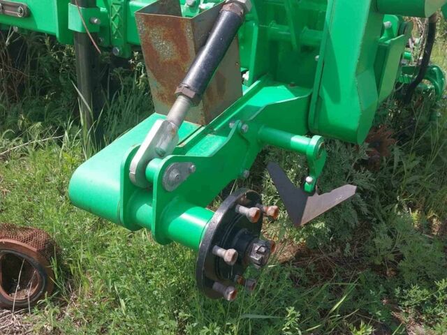 Зеленый Veles Agro ST-8, объемом двигателя 0 л и пробегом 0 тыс. км за 12000 $, фото 1 на Automoto.ua