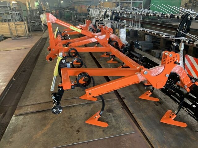 Красный ВЕПР 3.6, объемом двигателя 0 л и пробегом 0 тыс. км за 153000 $, фото 7 на Automoto.ua