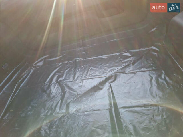 Белый VinFast VF-8, объемом двигателя 0 л и пробегом 3 тыс. км за 12999 $, фото 15 на Automoto.ua