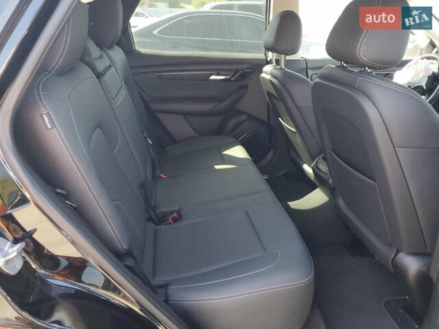 Чорний VinFast VF-8, об'ємом двигуна 0 л та пробігом 19 тис. км за 14800 $, фото 6 на Automoto.ua