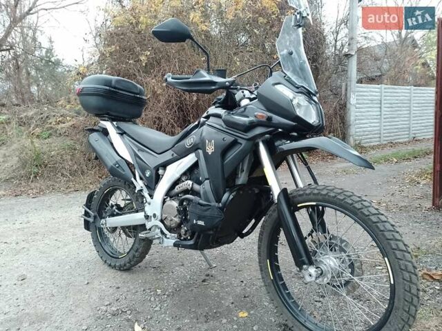 Voge 300 Rally, объемом двигателя 0 л и пробегом 23 тыс. км за 1950 $, фото 3 на Automoto.ua