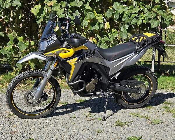 Voge 300 Rally 2024 в Дрогобыче на Automoto.ua Желтый Voge 300 Rally, объемом двигателя 0.29 л и пробегом 3 тыс. км за 3300 $, фото 6 на Automoto.ua