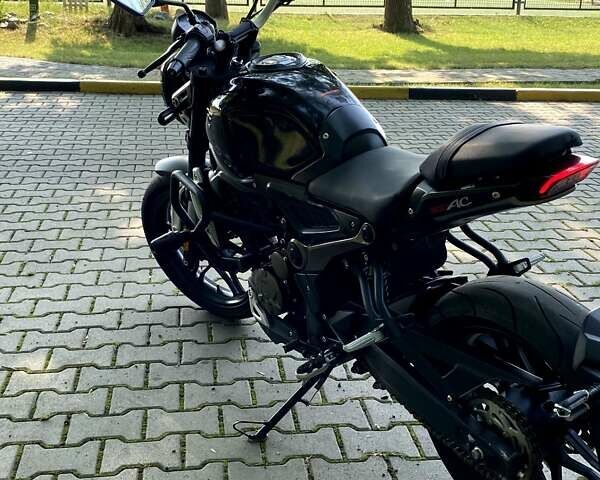 Черный Voge 300AC, объемом двигателя 0.3 л и пробегом 24 тыс. км за 1900 $, фото 3 на Automoto.ua