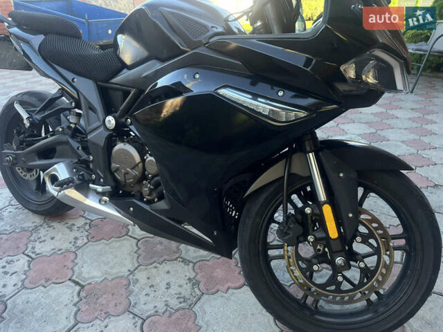 Чорний Voge 300RR, об'ємом двигуна 0.29 л та пробігом 19 тис. км за 2500 $, фото 2 на Automoto.ua