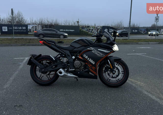 Чорний Voge 300RR, об'ємом двигуна 0.29 л та пробігом 13 тис. км за 2400 $, фото 4 на Automoto.ua