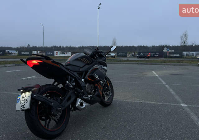 Чорний Voge 300RR, об'ємом двигуна 0.29 л та пробігом 13 тис. км за 2400 $, фото 5 на Automoto.ua