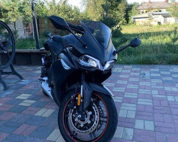 Черный Voge 300RR, объемом двигателя 0.29 л и пробегом 11 тыс. км за 2500 $, фото 1 на Automoto.ua