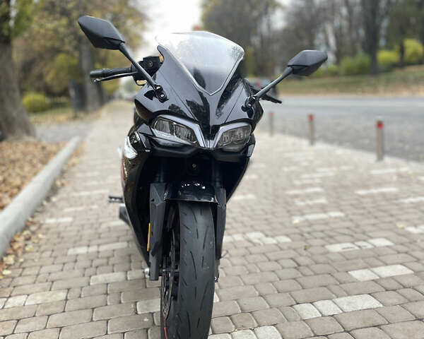 Voge 300RR, объемом двигателя 0.3 л и пробегом 20 тыс. км за 1990 $, фото 4 на Automoto.ua