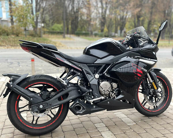 Voge 300RR, объемом двигателя 0.3 л и пробегом 20 тыс. км за 1990 $, фото 1 на Automoto.ua