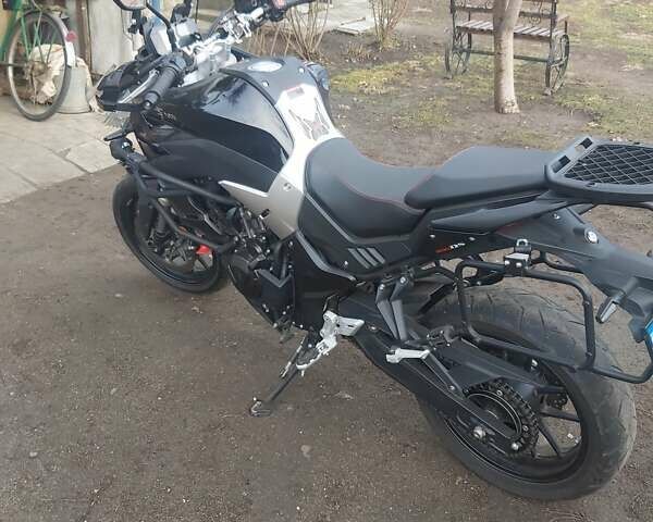 Voge 500DS 2020 в Гребенке на Automoto.ua Черный Voge 500DS, объемом двигателя 0.47 л и пробегом 25 тыс. км за 4300 $, фото 6 на Automoto.ua