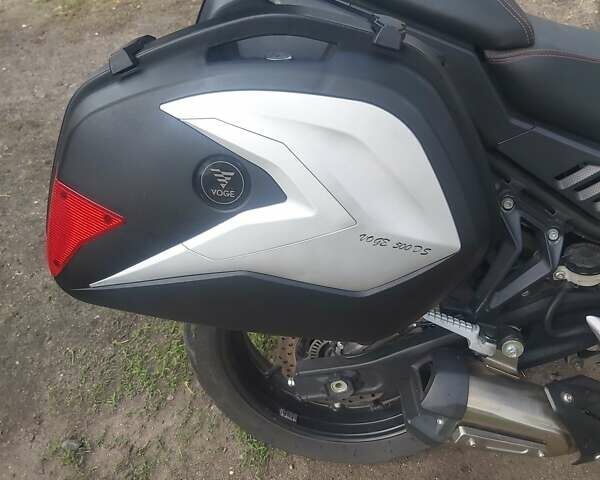 Voge 500DS 2020 в Гребенке на Automoto.ua Черный Voge 500DS, объемом двигателя 0.47 л и пробегом 25 тыс. км за 4300 $, фото 10 на Automoto.ua