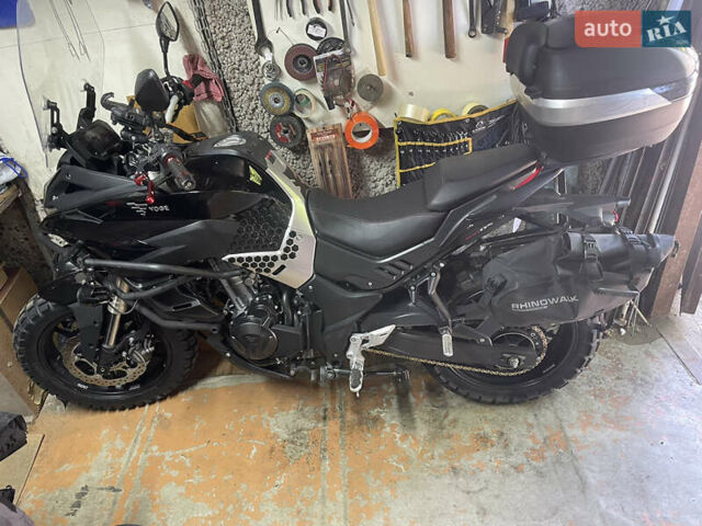 Черный Voge 500DS, объемом двигателя 0.5 л и пробегом 33 тыс. км за 3900 $, фото 3 на Automoto.ua