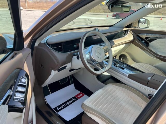 Бежевый Voyah Free, объемом двигателя 0 л и пробегом 40 тыс. км за 30990 $, фото 19 на Automoto.ua