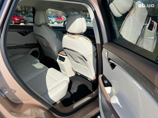 Бежевый Voyah Free, объемом двигателя 0 л и пробегом 40 тыс. км за 30990 $, фото 23 на Automoto.ua