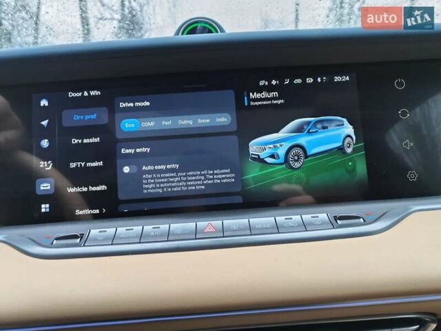 Синий Voyah Free, объемом двигателя 0 л и пробегом 65 тыс. км за 30000 $, фото 28 на Automoto.ua