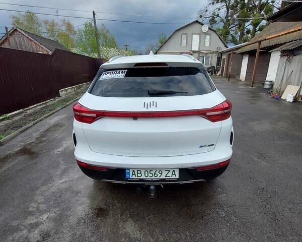 Белый Weltmeister EX5, объемом двигателя 0 л и пробегом 45 тыс. км за 16500 $, фото 4 на Automoto.ua