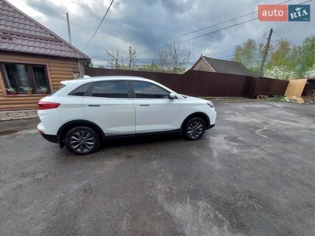 Белый Weltmeister EX5, объемом двигателя 0 л и пробегом 45 тыс. км за 16500 $, фото 3 на Automoto.ua