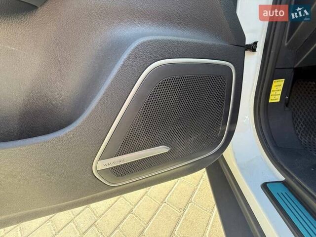 Белый Weltmeister EX5, объемом двигателя 0 л и пробегом 160 тыс. км за 12700 $, фото 23 на Automoto.ua