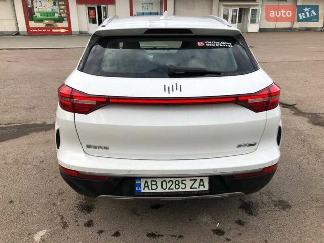 Белый Weltmeister EX5, объемом двигателя 0 л и пробегом 55 тыс. км за 11500 $, фото 16 на Automoto.ua