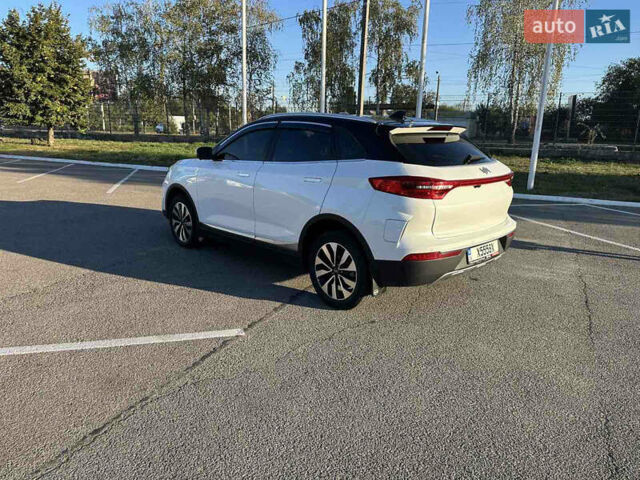 Weltmeister EX5 2019 в Житомире на Automoto.ua Белый Weltmeister EX5, объемом двигателя 0 л и пробегом 43 тыс. км за 15800 $, фото 6 на Automoto.ua