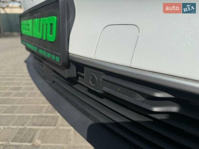 Белый Weltmeister EX5, объемом двигателя 0 л и пробегом 160 тыс. км за 12700 $, фото 7 на Automoto.ua