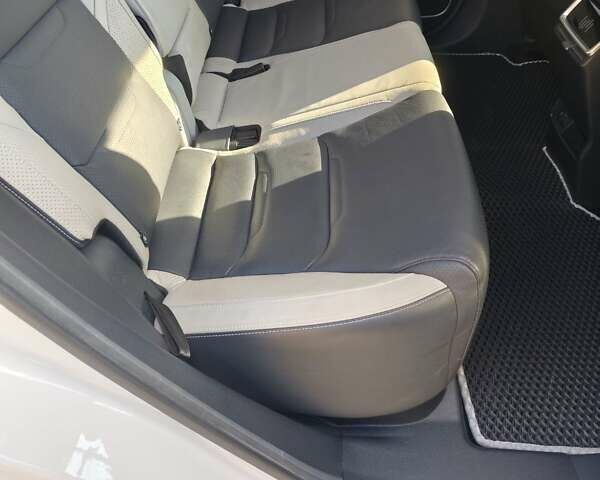 Weltmeister EX5 2019 в Одессе на Automoto.ua Белый Weltmeister EX5, объемом двигателя 0 л и пробегом 71 тыс. км за 13500 $, фото 24 на Automoto.ua