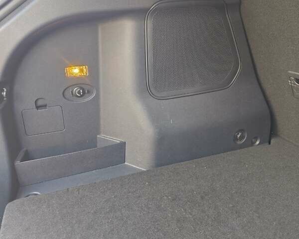 Weltmeister EX5 2019 в Одессе на Automoto.ua Белый Weltmeister EX5, объемом двигателя 0 л и пробегом 71 тыс. км за 13500 $, фото 27 на Automoto.ua