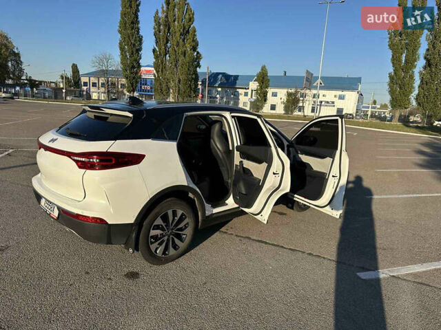 Weltmeister EX5 2019 в Житомире на Automoto.ua Белый Weltmeister EX5, объемом двигателя 0 л и пробегом 43 тыс. км за 15800 $, фото 12 на Automoto.ua