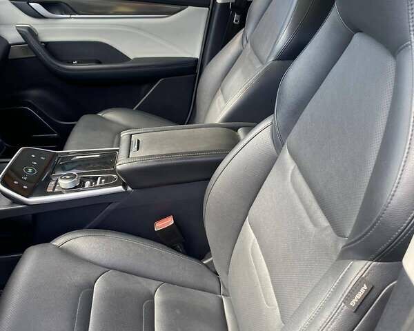 Білий Weltmeister EX5, об'ємом двигуна 0 л та пробігом 85 тис. км за 16500 $, фото 2 на Automoto.ua