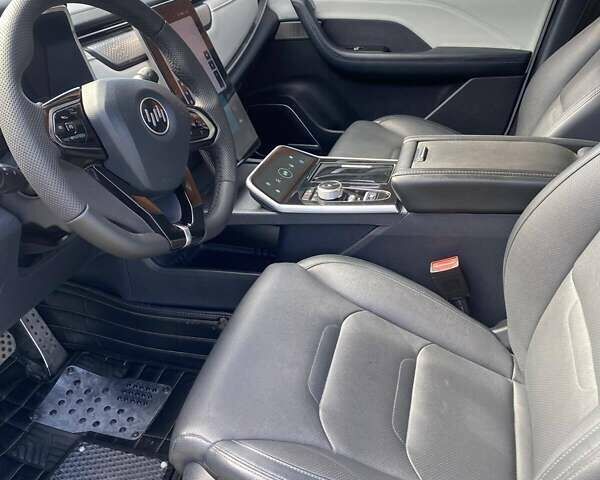 Білий Weltmeister EX5, об'ємом двигуна 0 л та пробігом 85 тис. км за 16500 $, фото 1 на Automoto.ua