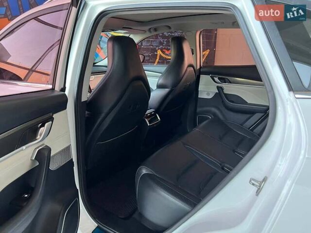 Белый Weltmeister EX5, объемом двигателя 0 л и пробегом 148 тыс. км за 14499 $, фото 18 на Automoto.ua