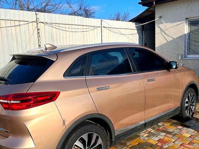 Weltmeister EX5 2019 в Одессе на Automoto.ua Бежевый Weltmeister EX5, объемом двигателя 0.16 л и пробегом 100 тыс. км за 14800 $, фото 1 на Automoto.ua