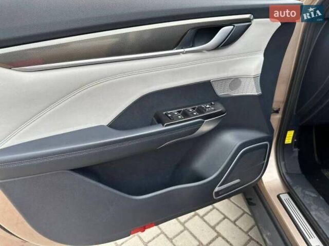 Бежевий Weltmeister EX5, об'ємом двигуна 0 л та пробігом 125 тис. км за 13900 $, фото 13 на Automoto.ua