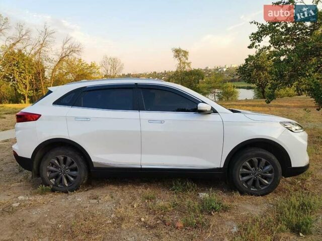 Weltmeister EX5, объемом двигателя 0 л и пробегом 21 тыс. км за 19900 $, фото 2 на Automoto.ua